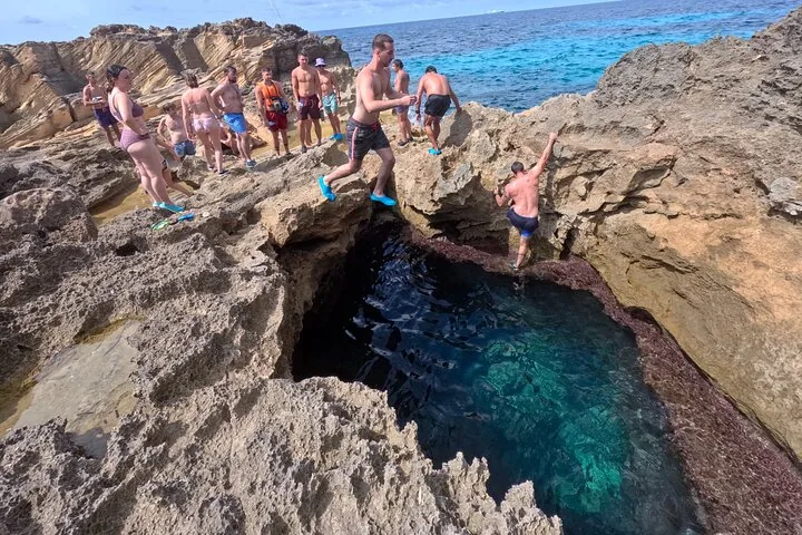 Sea Caves Kayak Tour 6